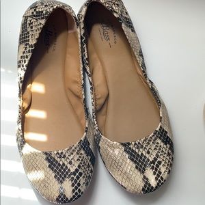 Snake skin flats